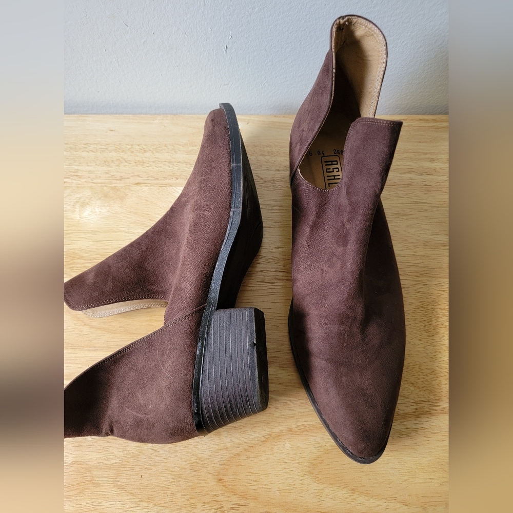 Brown suade booties size 9 From Mexico
